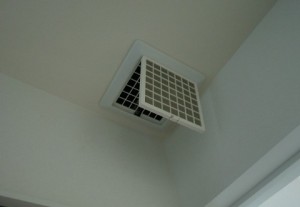 一条工務店の24時間換気システムロスガード90（ＭＡＸ製）の排気口